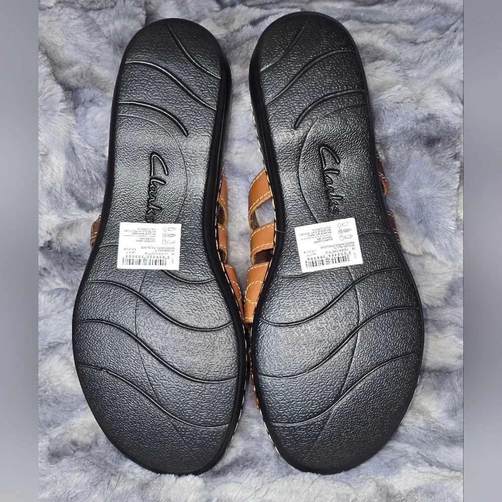 NWOB Clarks Leisa Cacti Q Triple Strap Slide Sandals Brown Multi Size‎ 8.5